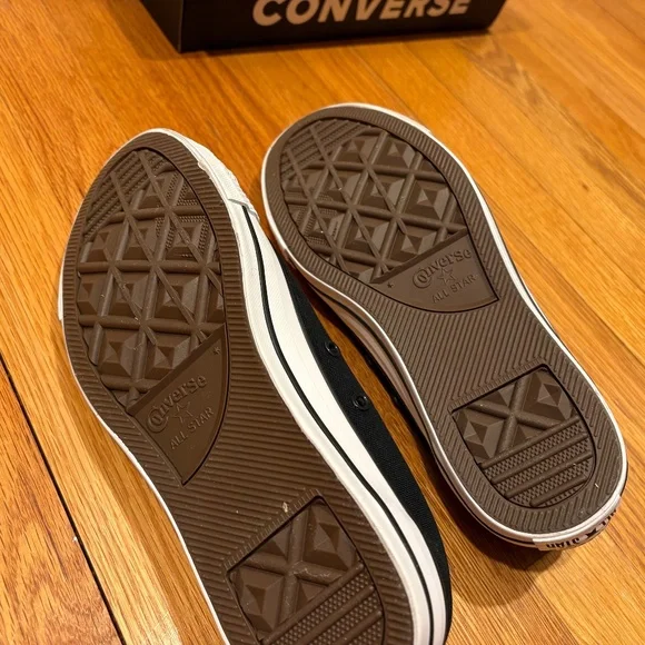 Converse Black and Pink Women's 9.5 - Picture 5 of 5